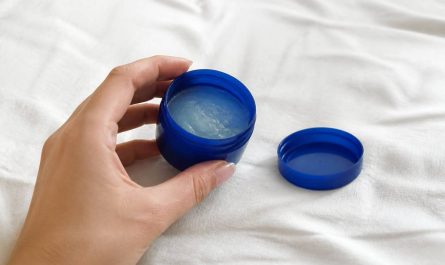 Lube vaseline: is it safe for sex?